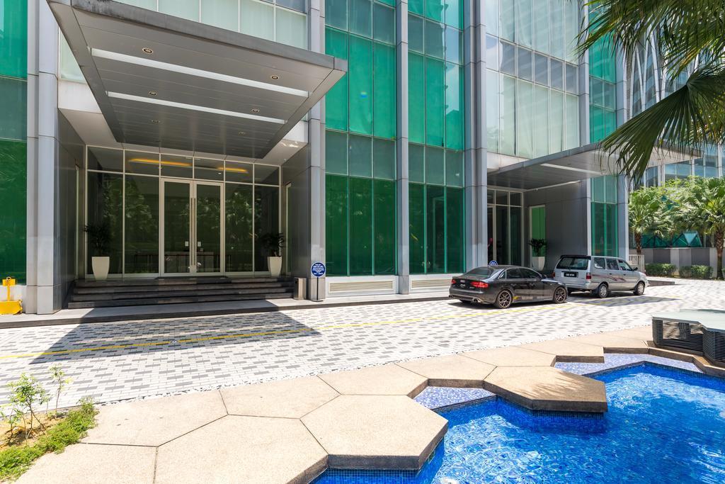 Soho Suites Klcc By Pnut Kuala Lumpur Exterior photo