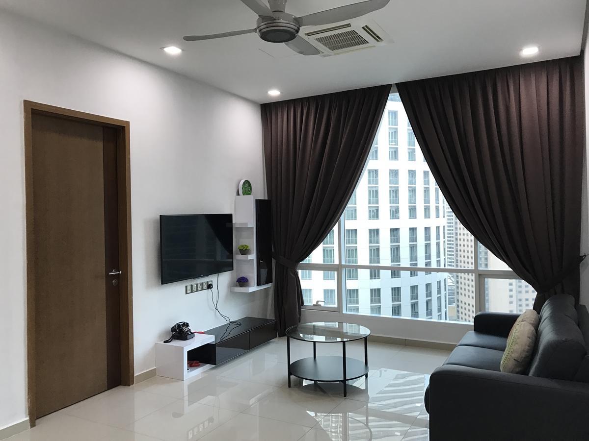 Soho Suites Klcc By Pnut Klcc View Kuala Lumpur Exterior photo